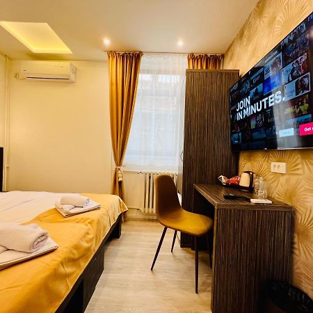 Side One Design Hotel Garni Белград Экстерьер фото