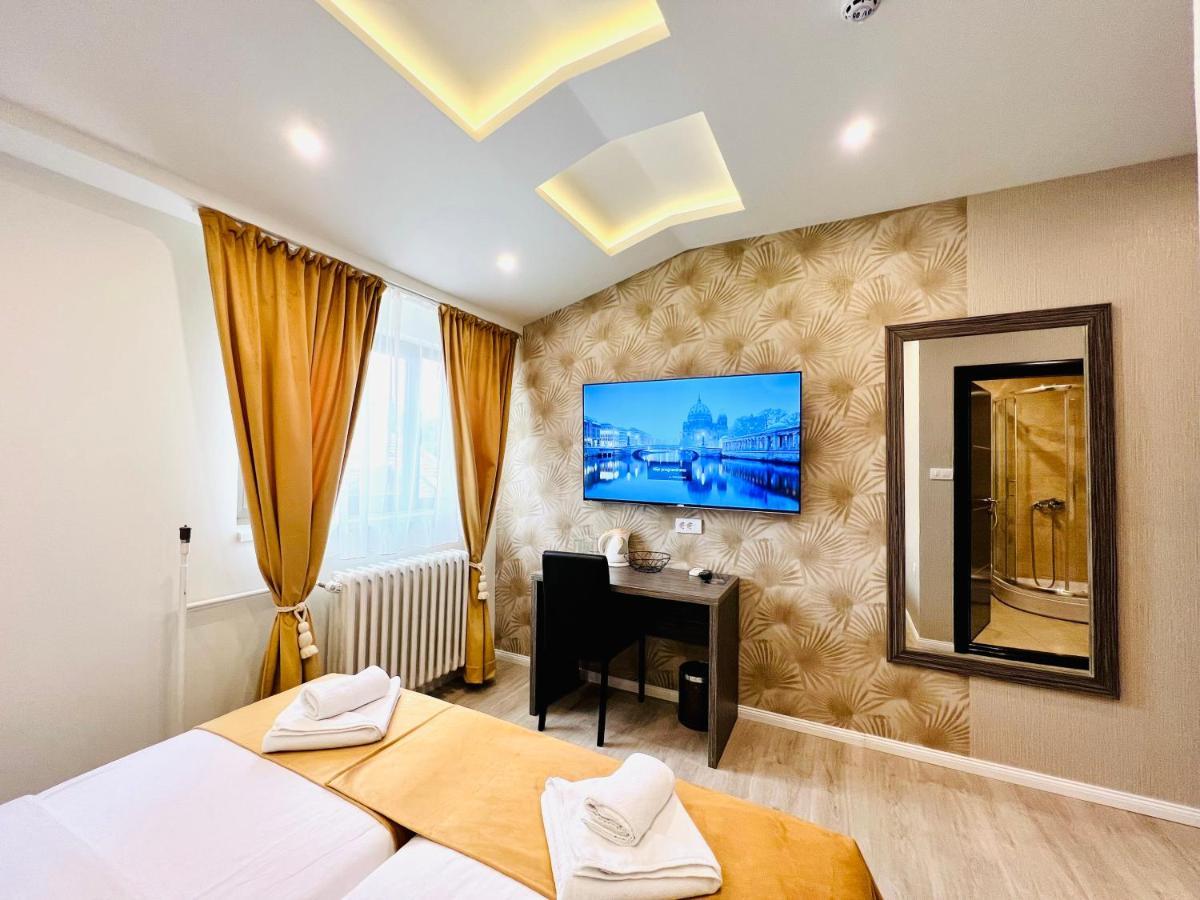 Side One Design Hotel Garni Белград Экстерьер фото
