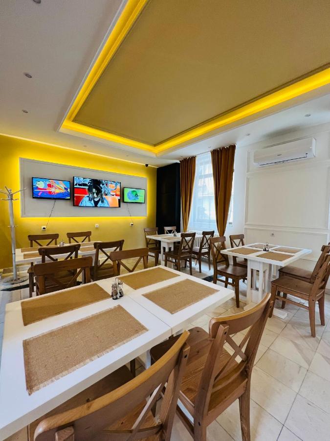 Side One Design Hotel Garni Белград Экстерьер фото