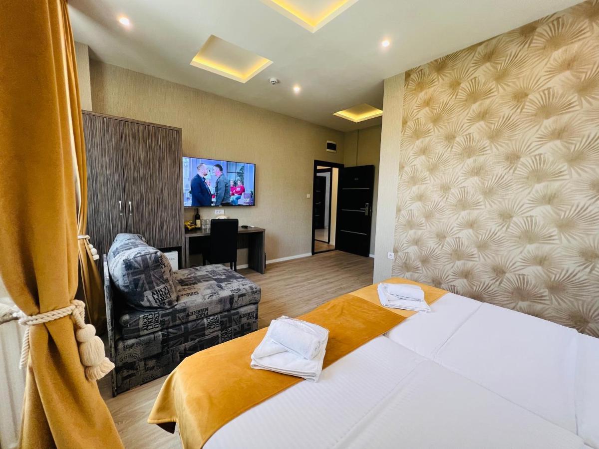 Side One Design Hotel Garni Белград Экстерьер фото
