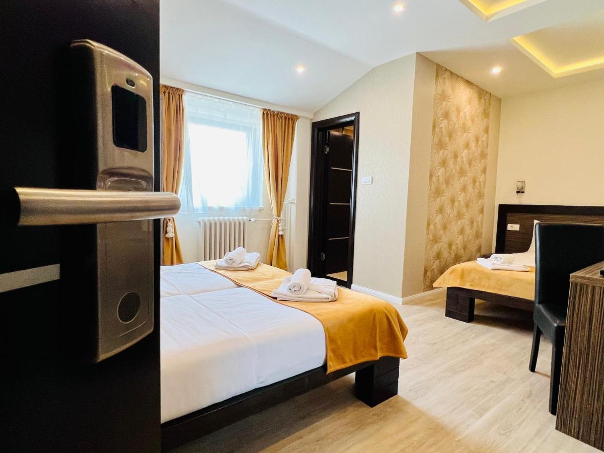 Side One Design Hotel Garni Белград Экстерьер фото