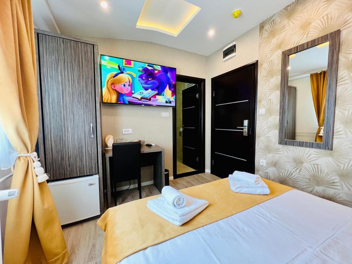 Side One Design Hotel Garni Белград Экстерьер фото