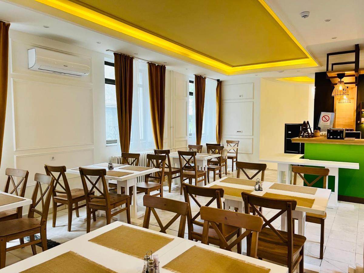 Side One Design Hotel Garni Белград Экстерьер фото
