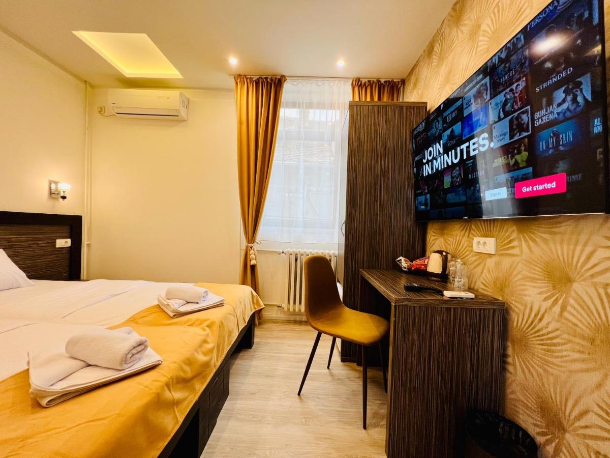 Side One Design Hotel Garni Белград Экстерьер фото