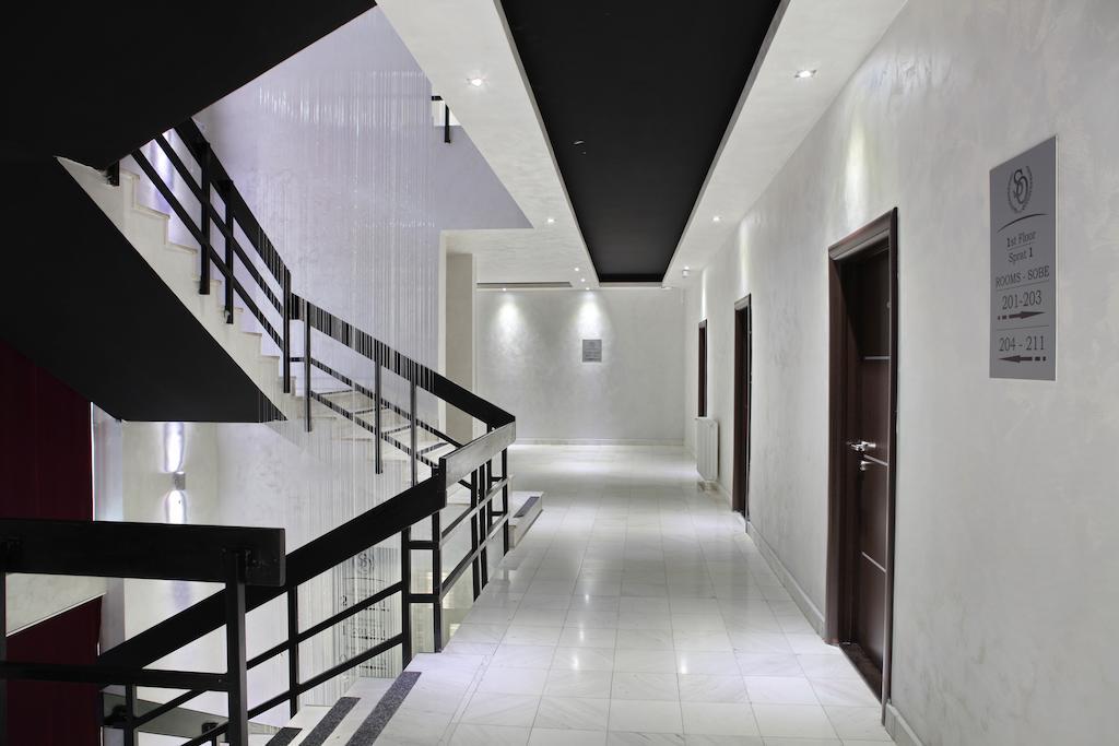 Side One Design Hotel Garni Белград Экстерьер фото